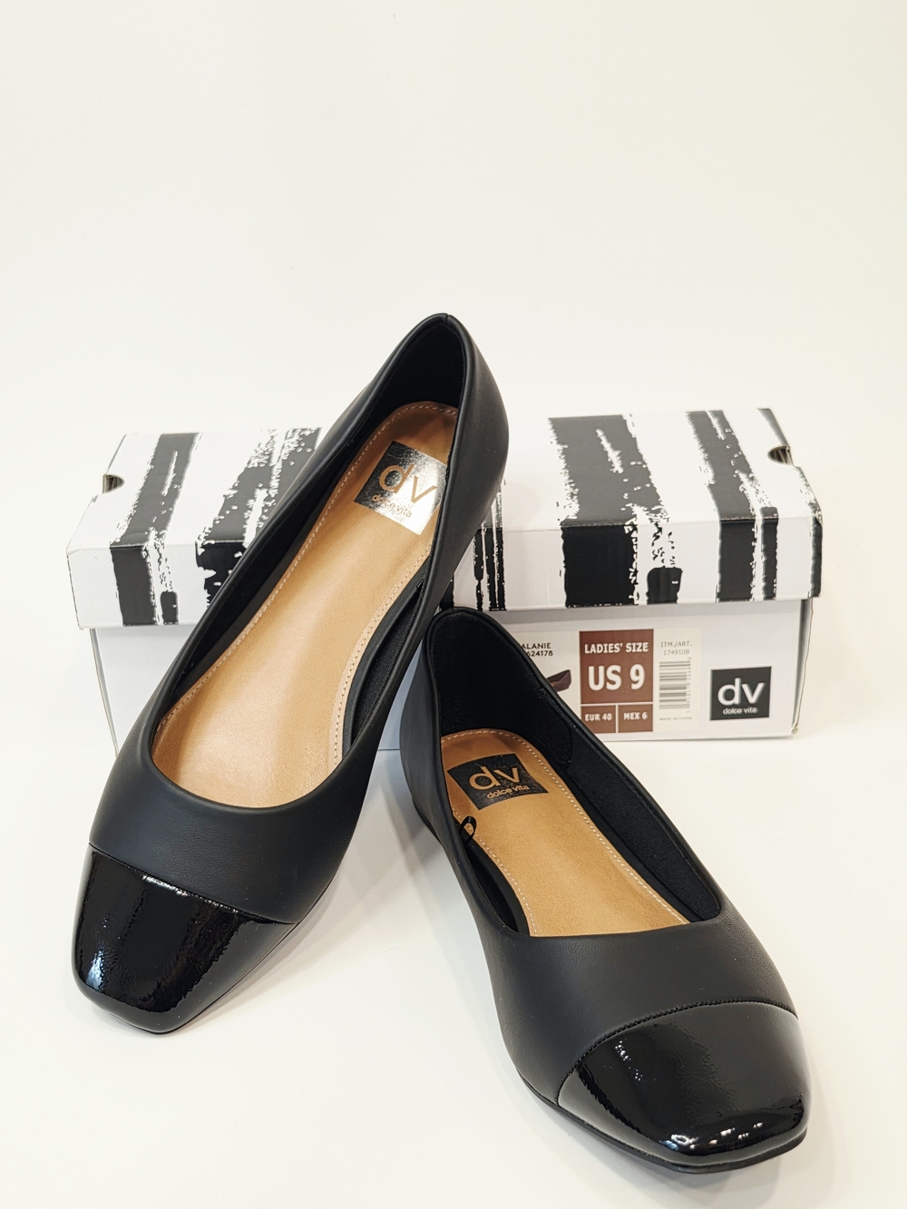 DV by Dolce Vita Melanie Women’s Black Toe Cap Ballet Flats – Size 9